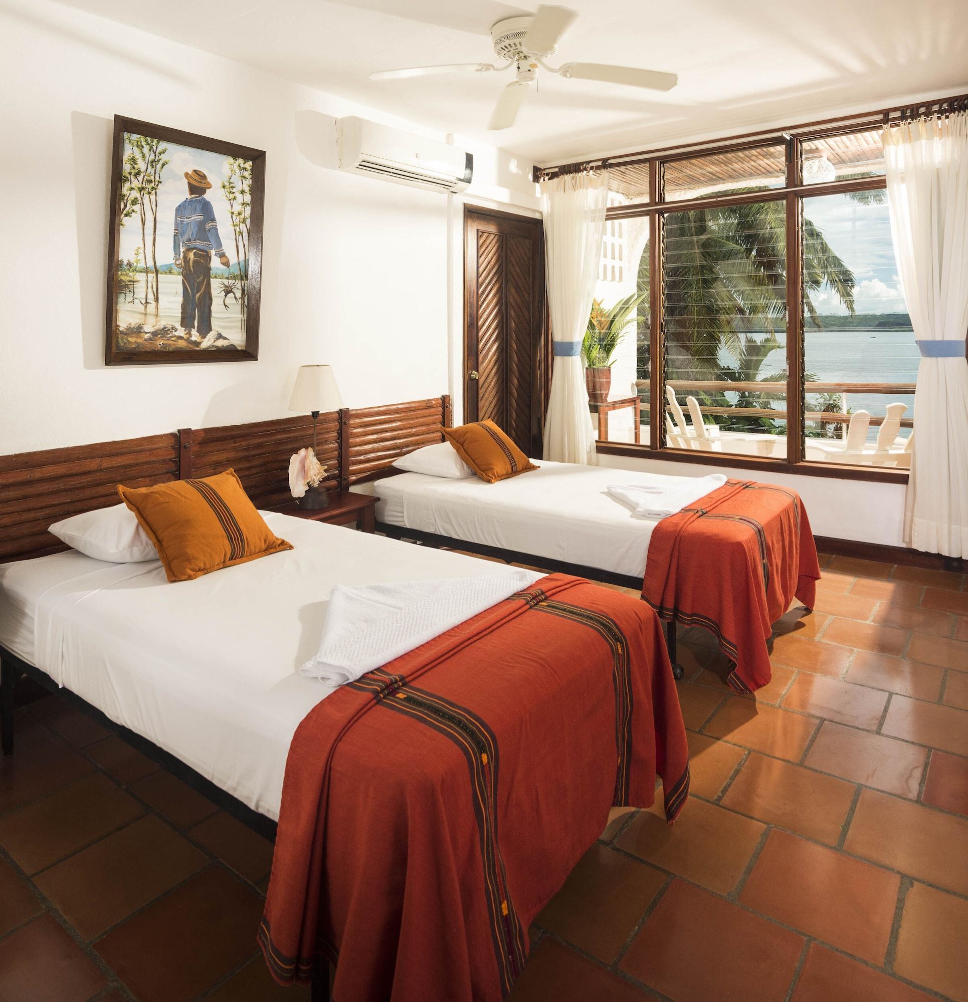 Villa Caribe Lívingston エクステリア 写真